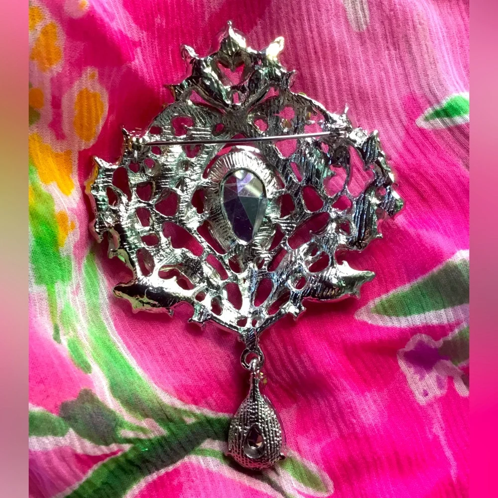 πSee New Listingπ ππ Blue Purple Pink Rhinestone Brooch Pin πΈNEW πΈ π - Picture 11 of 16